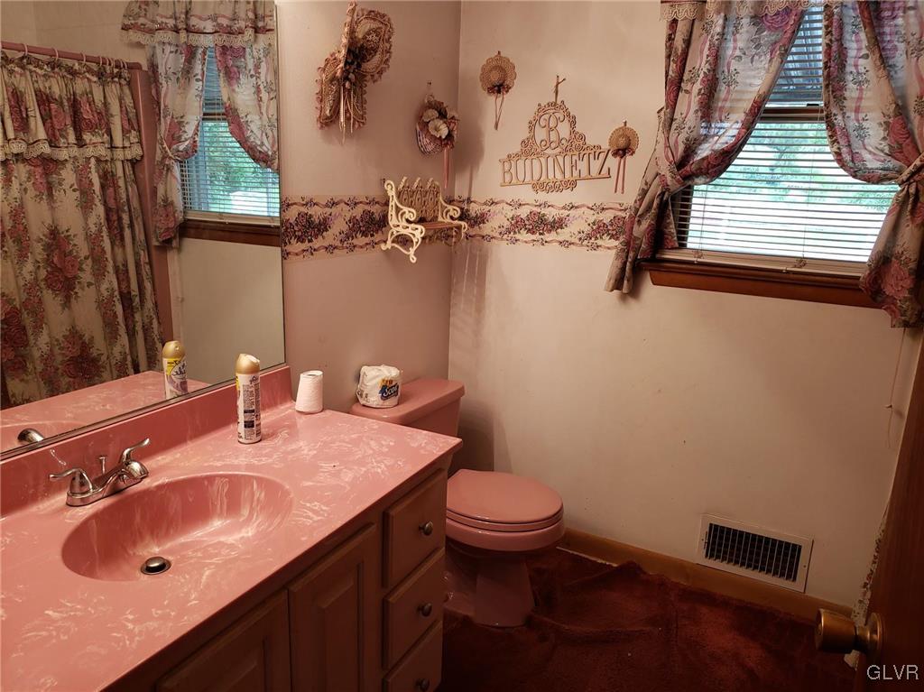 3315 Center Road Northampton, PA 18067 - Photo 8 of 13 Gallery Image 8