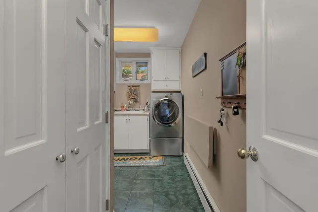 $455,000 | 2021 Hillcrest Drive, St. Cloud, MN 56303