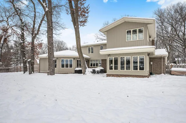 $455,000 | 2021 Hillcrest Drive, St. Cloud, MN 56303