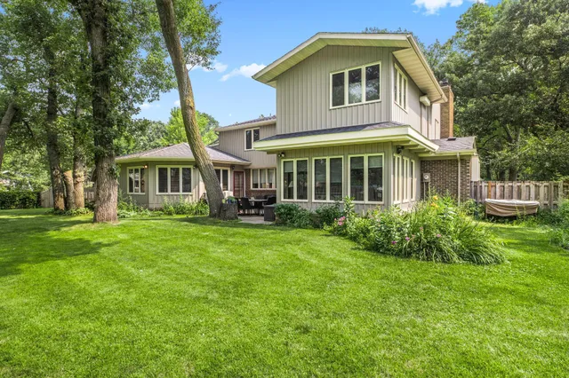 $455,000 | 2021 Hillcrest Drive, St. Cloud, MN 56303