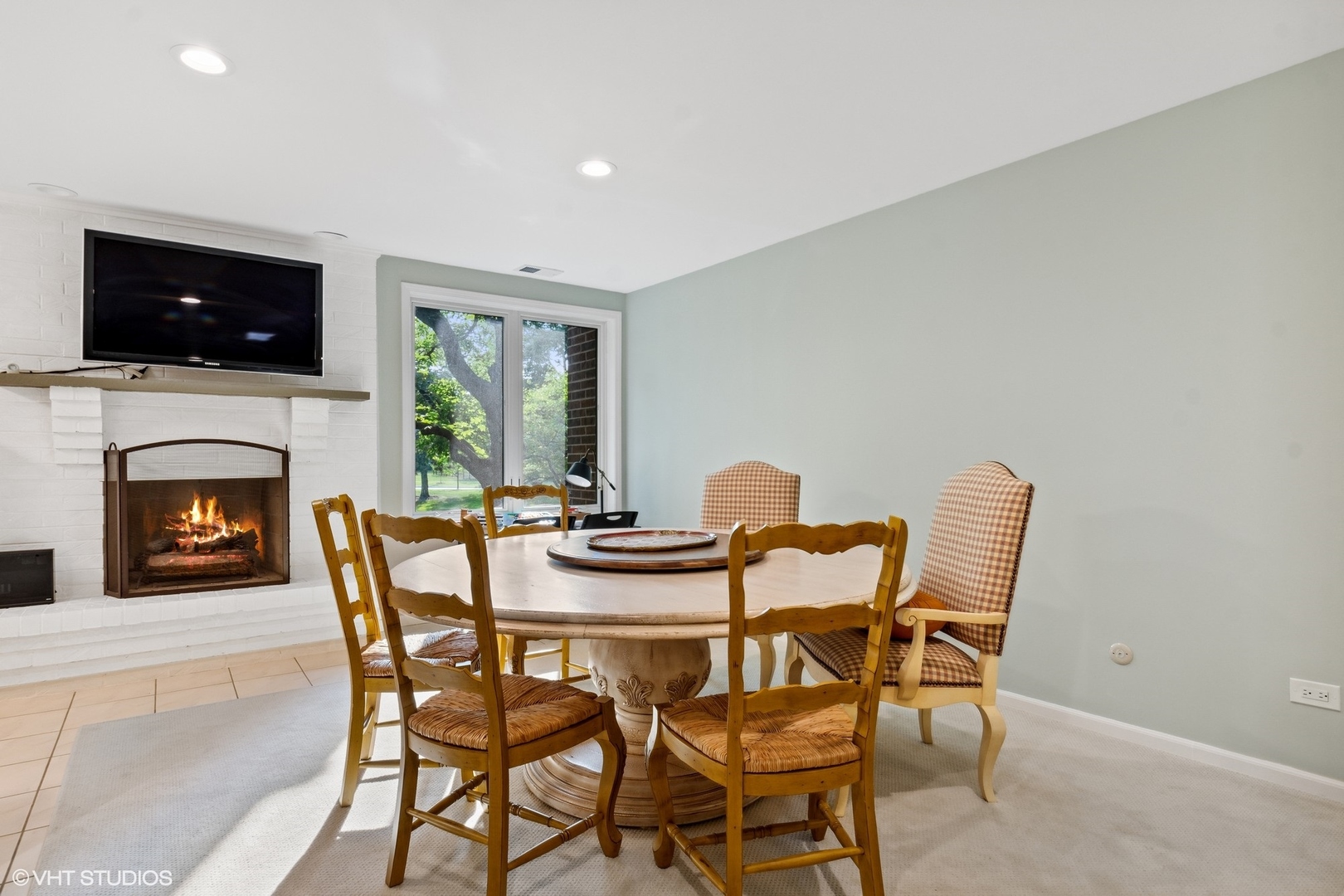 1175 Lake Cook Road, Unit 204 Northbrook, IL 60062 - Photo 10 of 20 a dining room with furniture and window