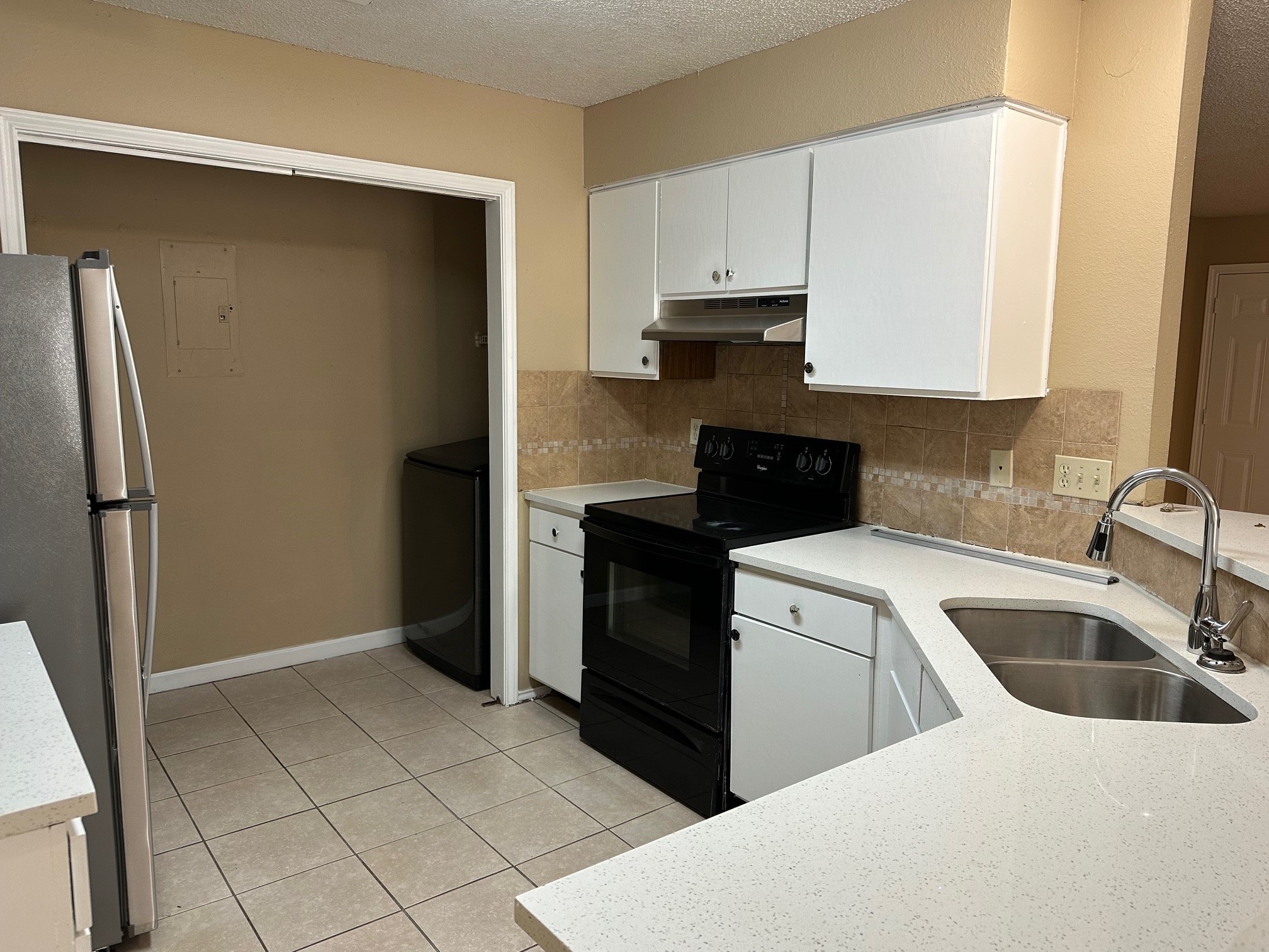 4300 Duval Road, Unit B Austin, TX 78759 - Photo 5 of 13 Gallery Image 5