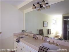 3115 Kilburn Road West Rochester, MI 48306 - Photo 25 of 25 Master Bath