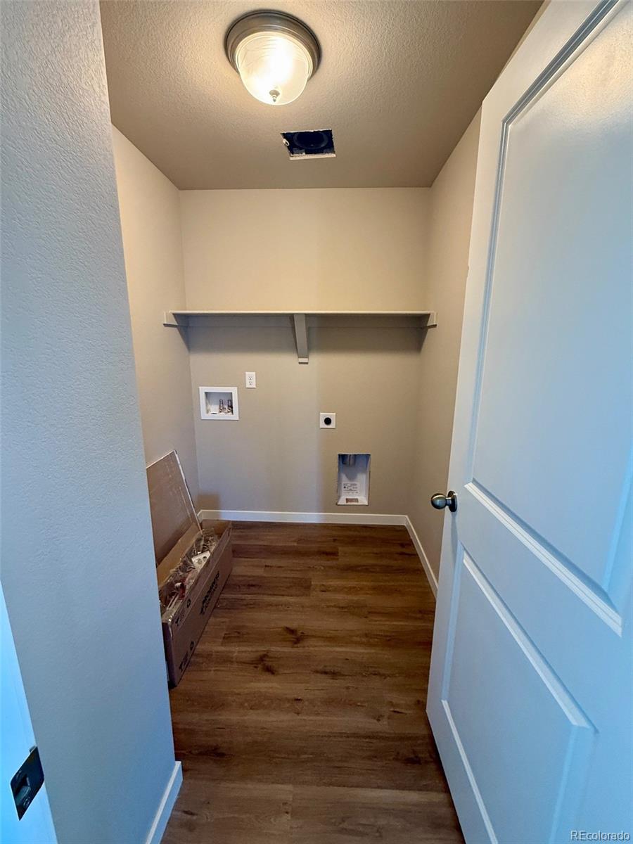 757 North Clubview Street Watkins, CO 80137 - Photo 20 of 24 a view of walk in closet