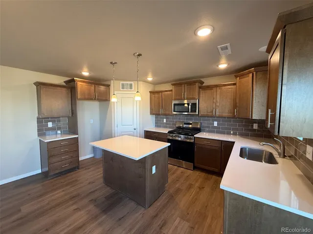 $566,064 | 757 North Clubview Street, Watkins, CO 80137