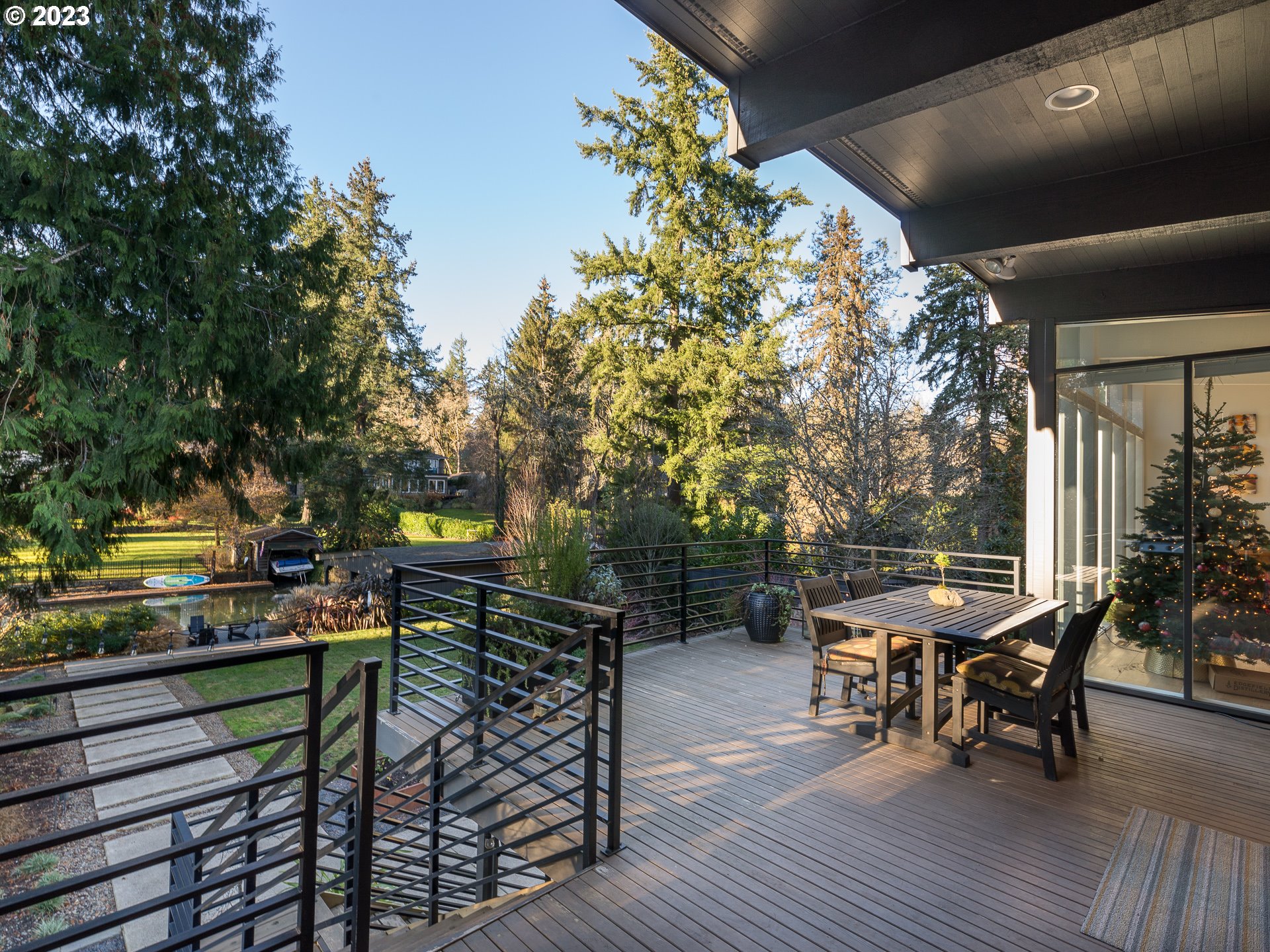 17627 Kelok Road Lake Oswego, OR 97034 - Photo 21 of 32 Gallery Image 21