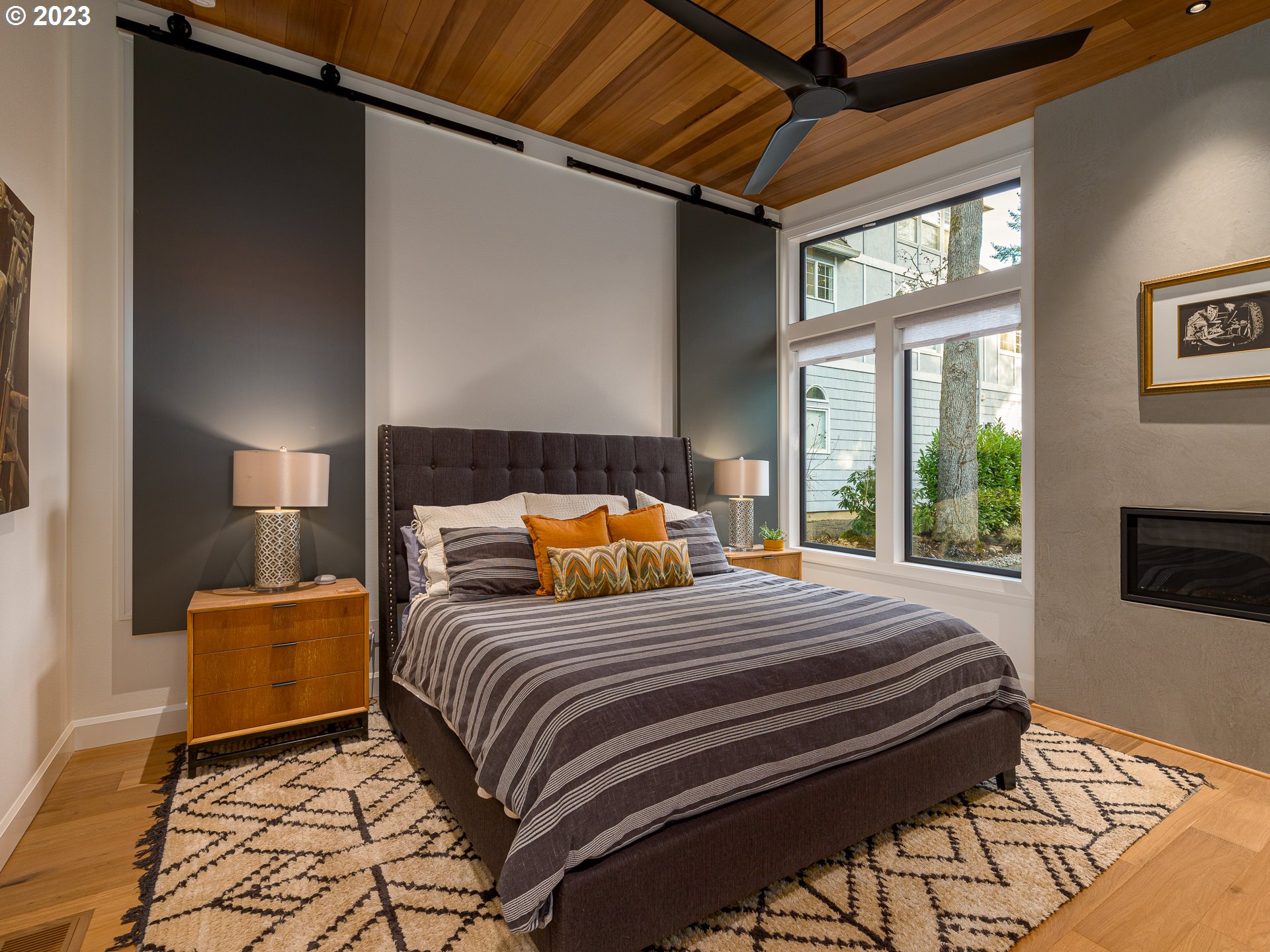 17627 Kelok Road Lake Oswego, OR 97034 - Photo 6 of 32 Gallery Image 6