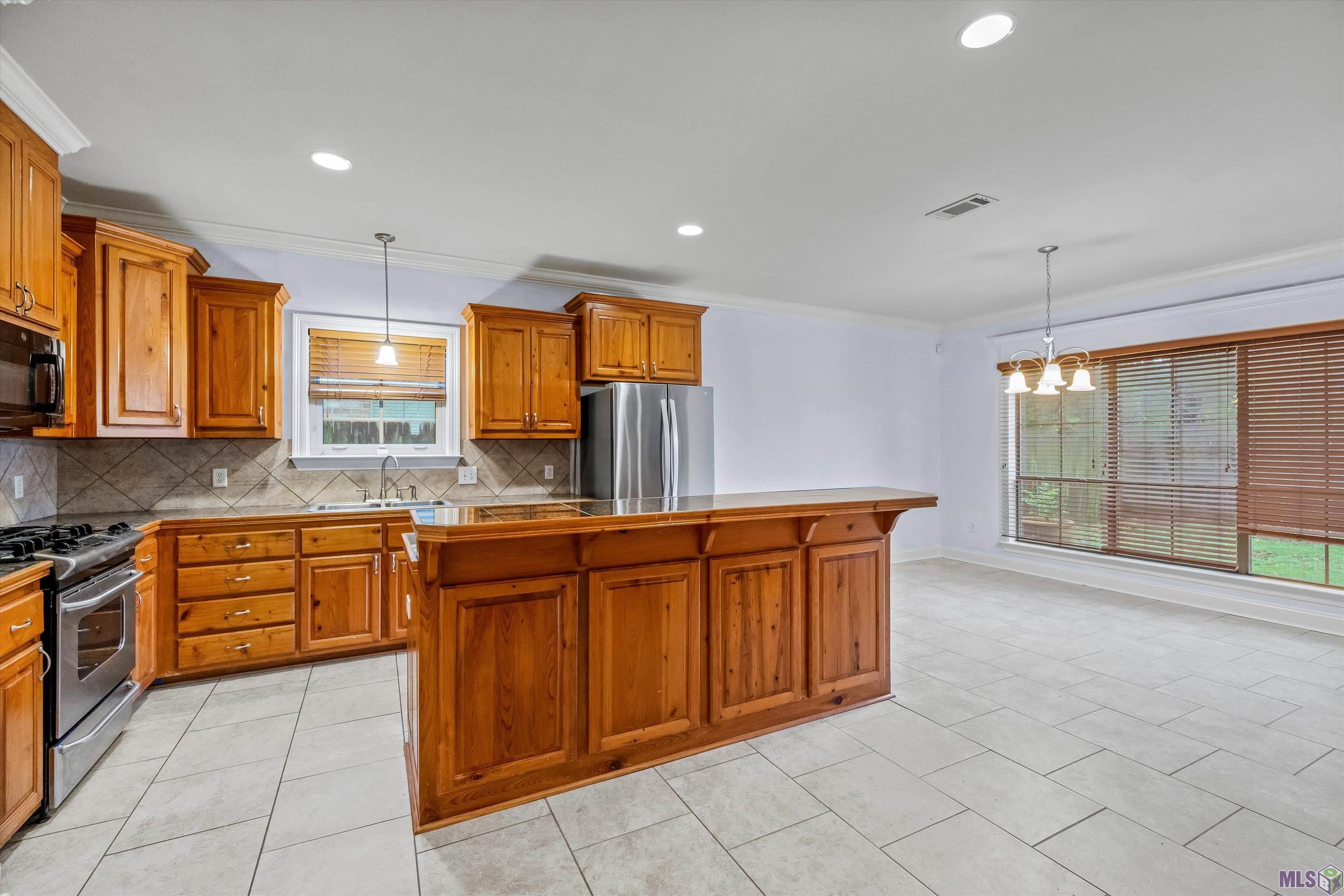 5738 Parkknoll Pl Drive Baton Rouge, LA 70816 - Photo 10 of 26