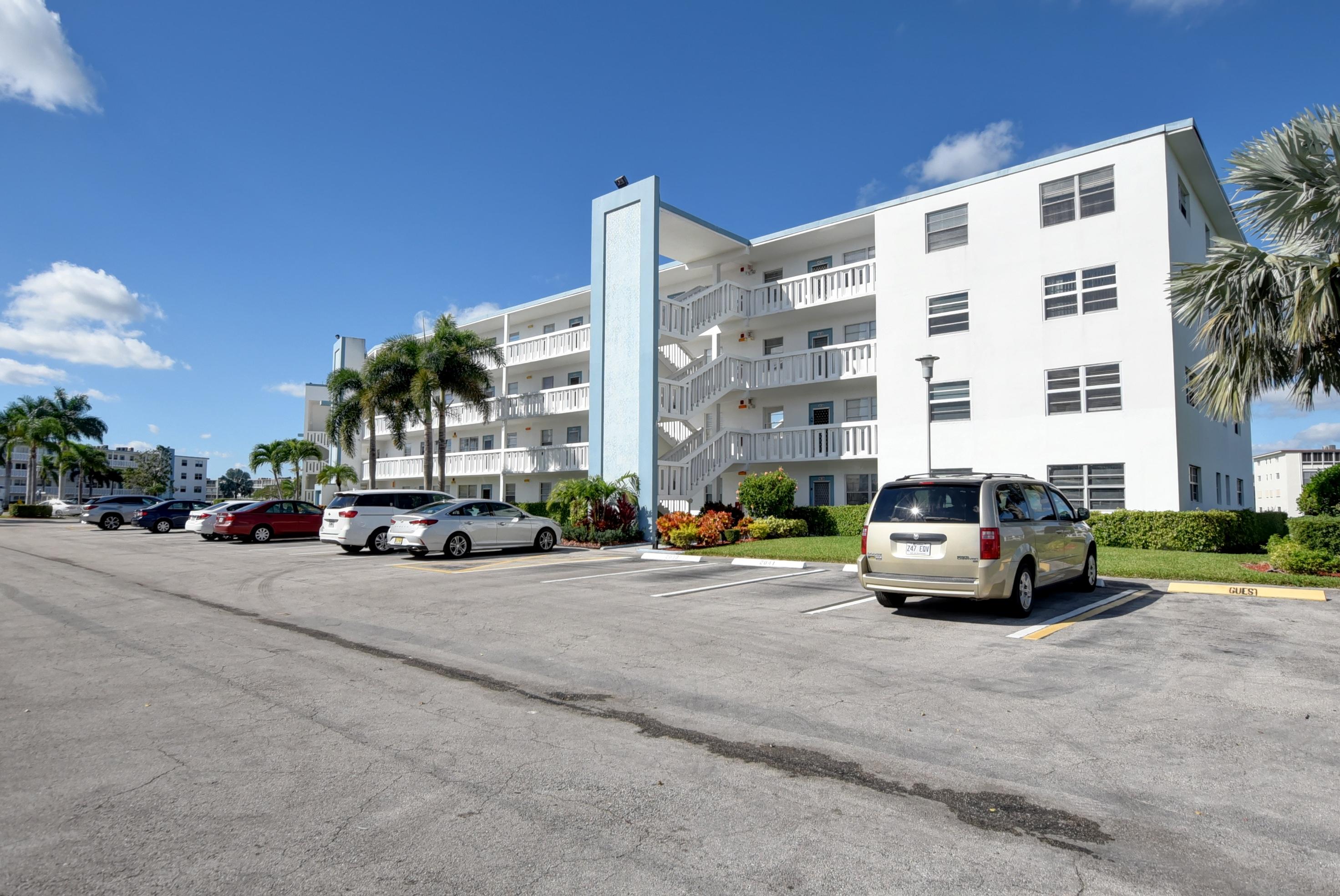 2038 Exeter C, Unit 2038C Boca Raton, FL 33434 - Photo 3 of 32 03_ebf_2844and4more