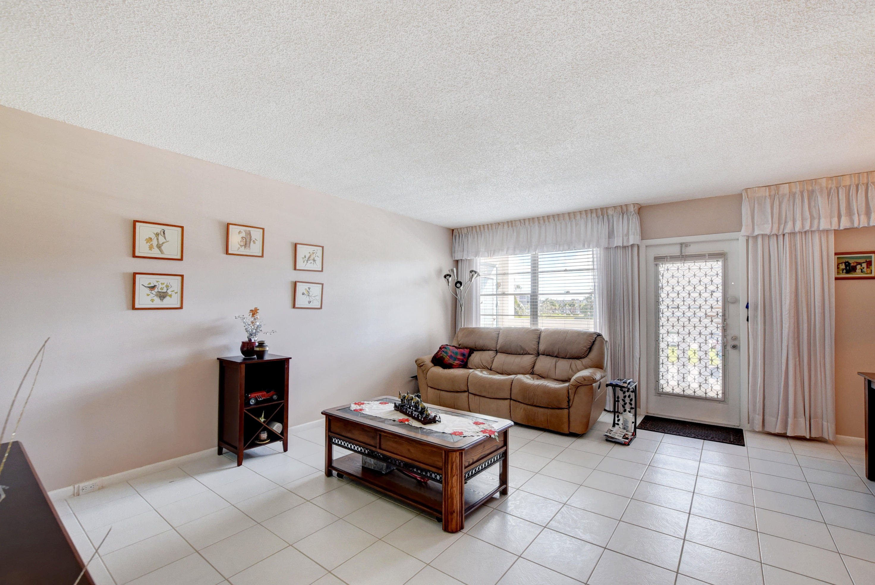 2038 Exeter C, Unit 2038C Boca Raton, FL 33434 - Photo 6 of 32 06_ebf_2729and4more
