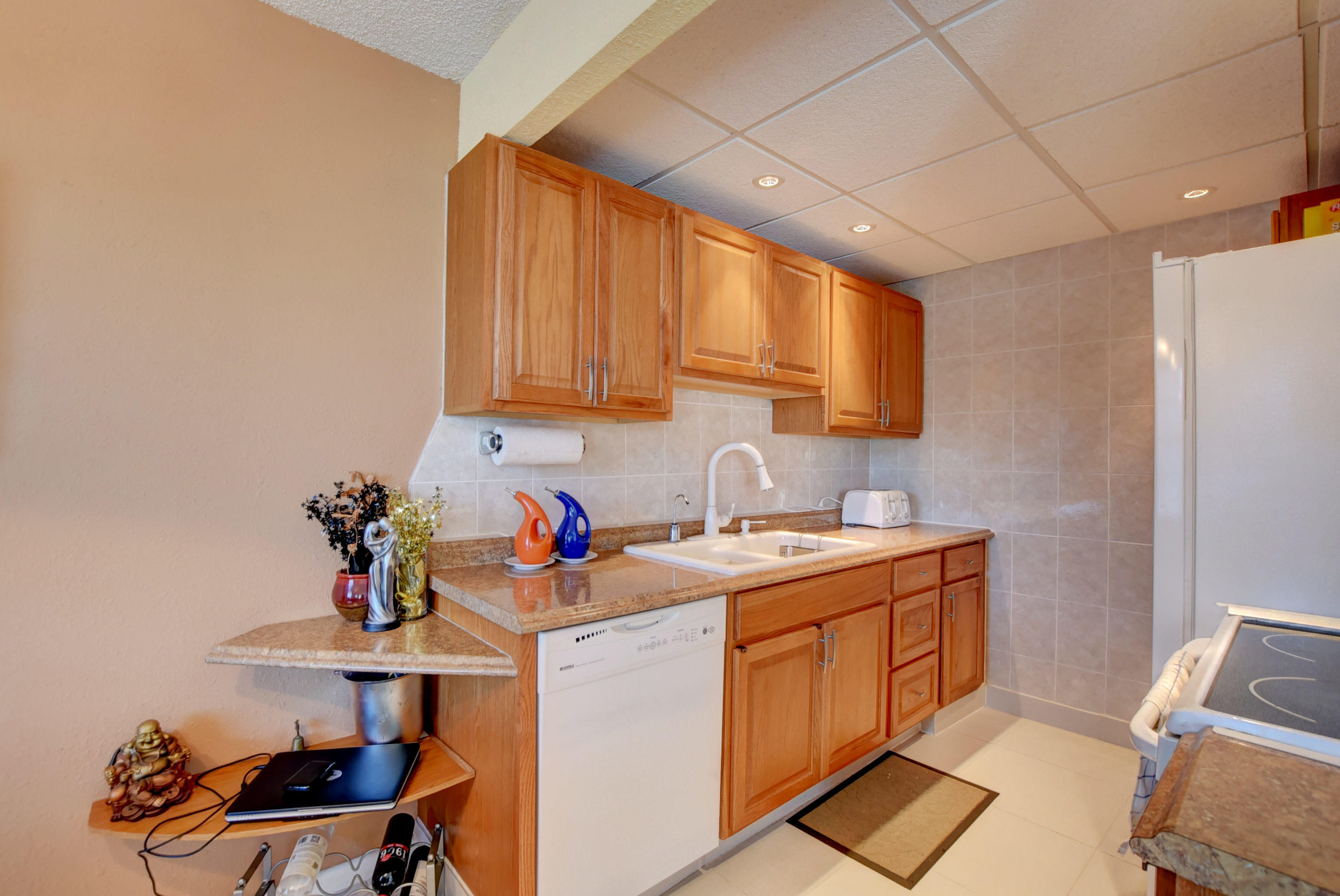 2038 Exeter C, Unit 2038C Boca Raton, FL 33434 - Photo 10 of 32 10_ebf_2749and4more