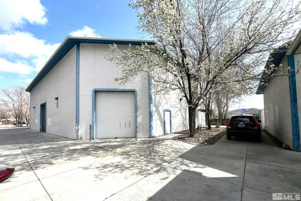 $8,000 | 820 Gentry Way, Reno, NV 89502