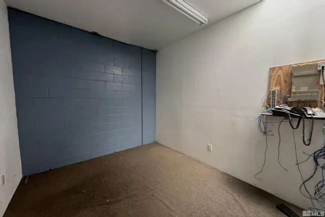 $8,000 | 820 Gentry Way, Reno, NV 89502