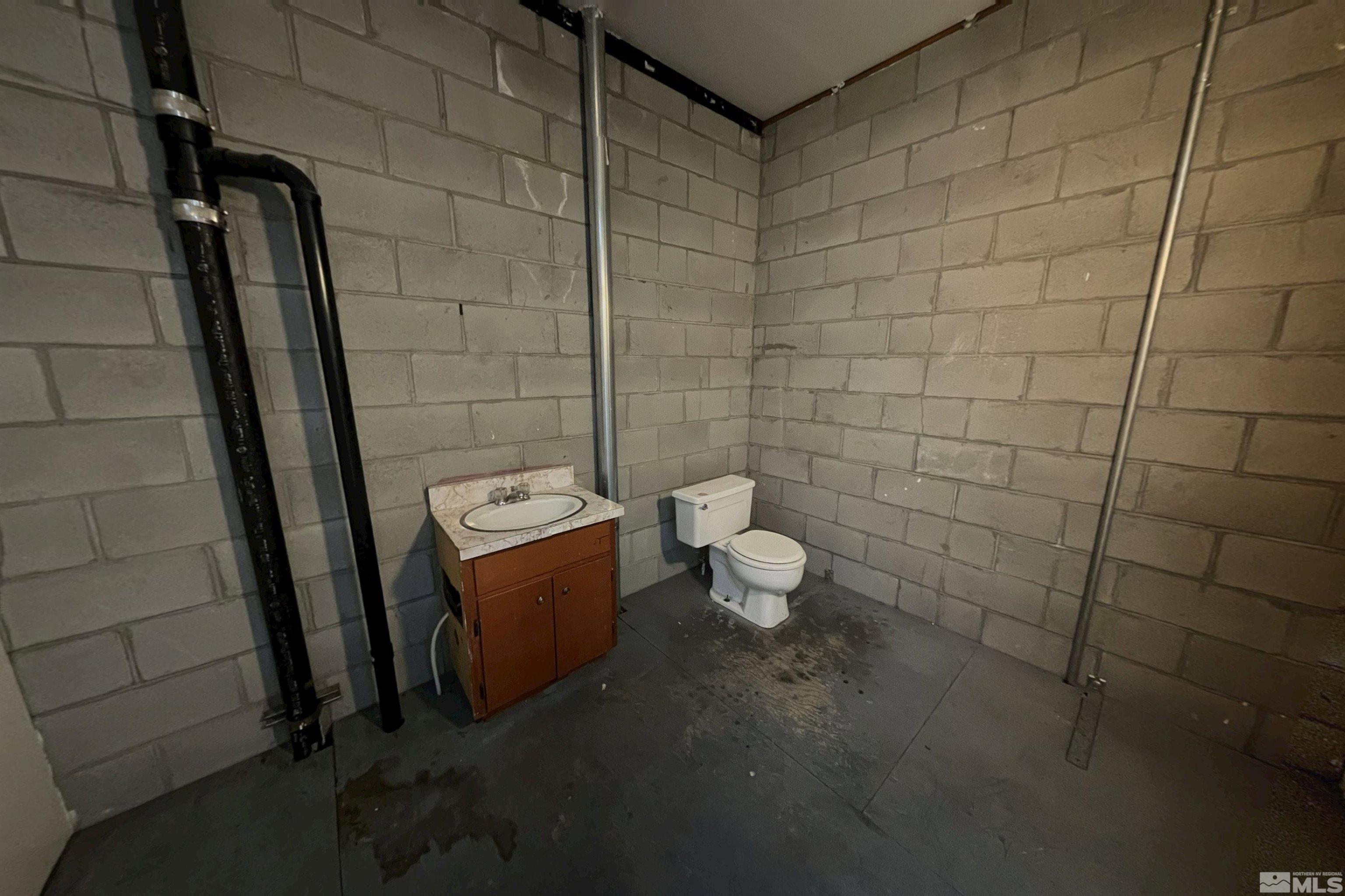 820 Gentry Way Reno, NV 89502 - Photo 16 of 23