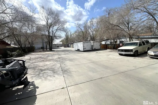 $8,000 | 820 Gentry Way, Reno, NV 89502