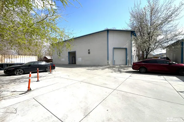 $8,000 | 820 Gentry Way, Reno, NV 89502