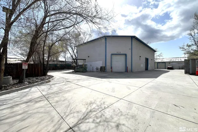 $8,000 | 820 Gentry Way, Reno, NV 89502