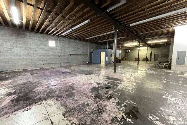 $8,000 | 820 Gentry Way, Reno, NV 89502