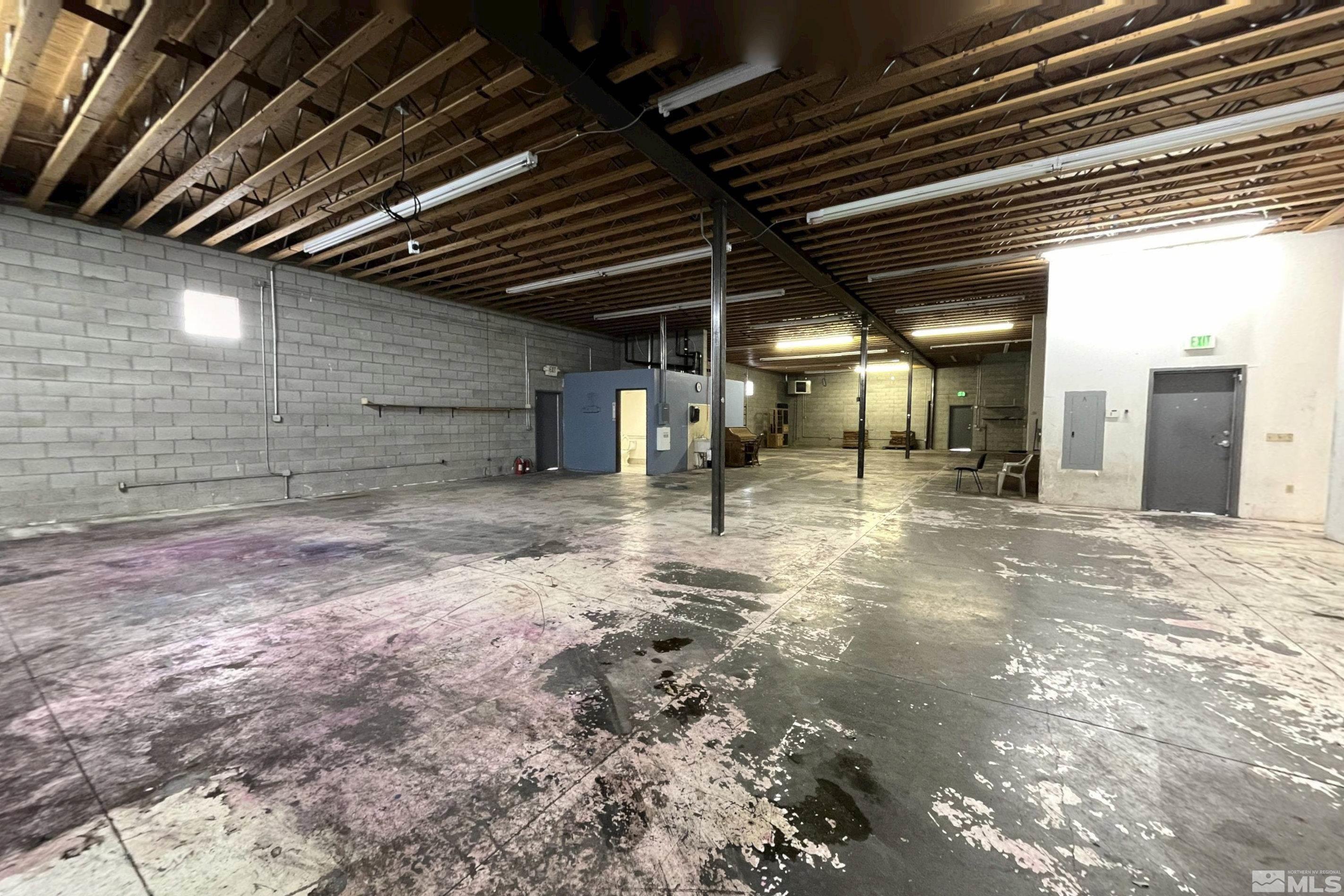 820 Gentry Way Reno, NV 89502 - Photo 6 of 23