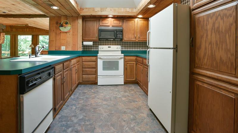 245 Imperial Road Hidden Valley, PA 15502 - Photo 8 of 25 Gallery Image 8