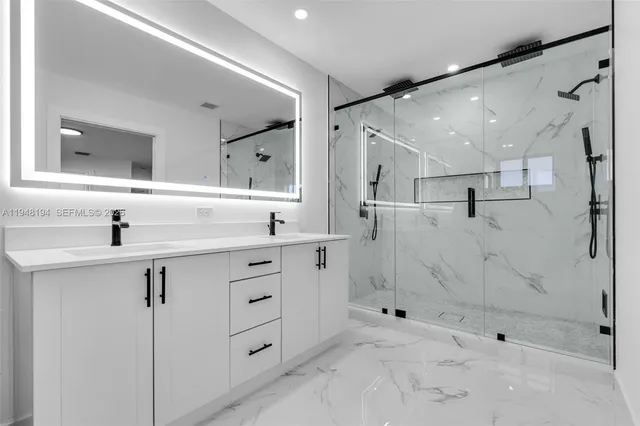 $895,000 | 2203 Southwest 139th Avenue, Miami, FL 33175