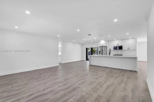 $895,000 | 2203 Southwest 139th Avenue, Miami, FL 33175