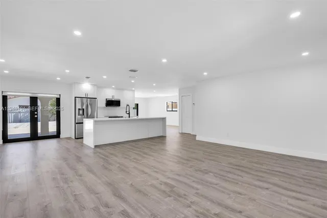 $895,000 | 2203 Southwest 139th Avenue, Miami, FL 33175