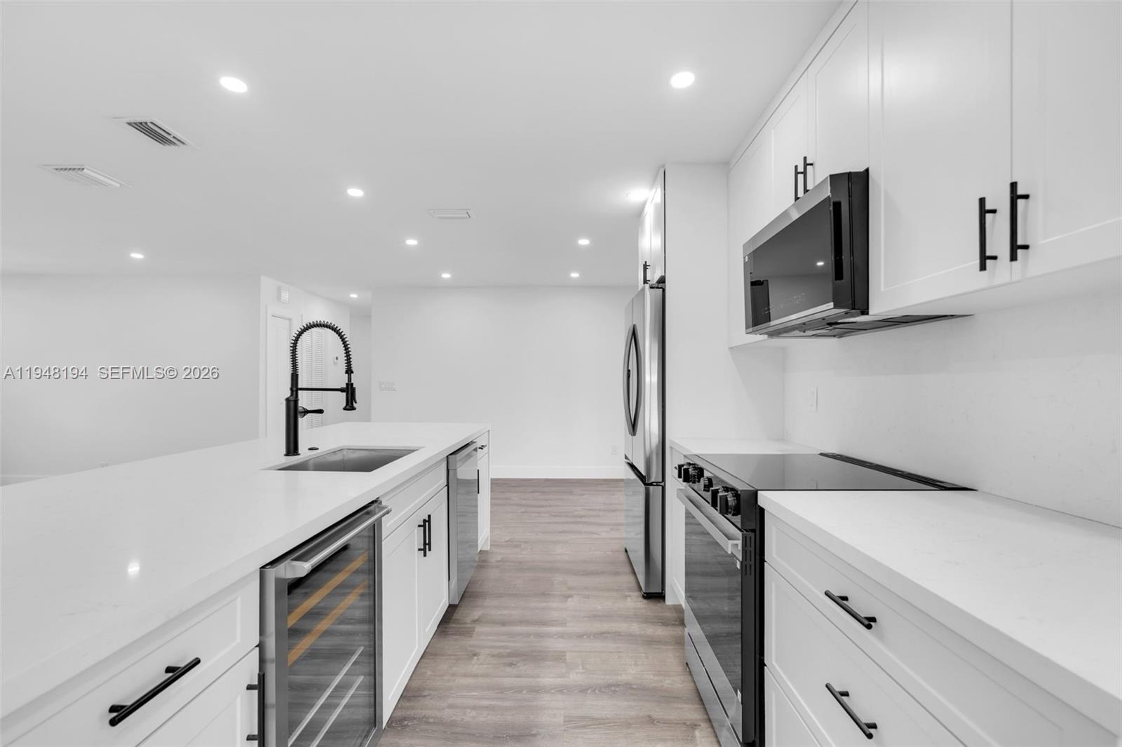 2203 Southwest 139th Avenue Miami, FL 33175 - Photo 6 of 34