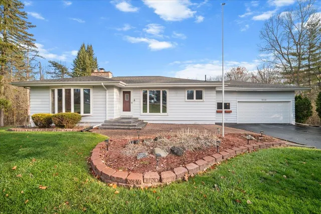 $240,000 | 6786 East River Road, Flushing, MI 48433