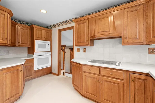 $240,000 | 6786 East River Road, Flushing, MI 48433