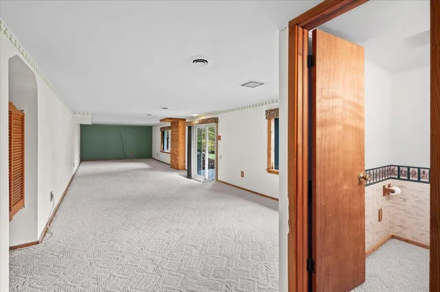 $240,000 | 6786 East River Road, Flushing, MI 48433