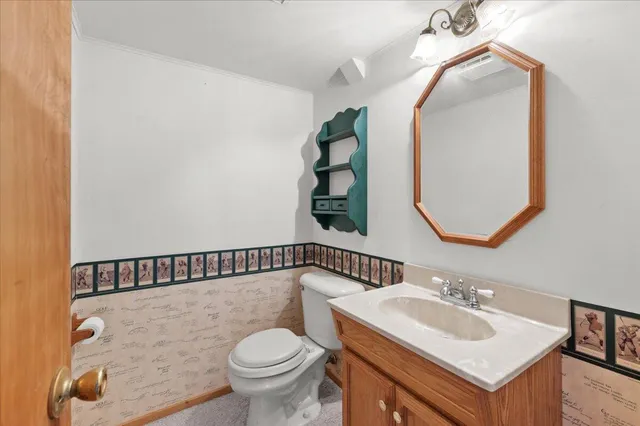 $240,000 | 6786 East River Road, Flushing, MI 48433