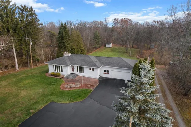 $240,000 | 6786 East River Road, Flushing, MI 48433