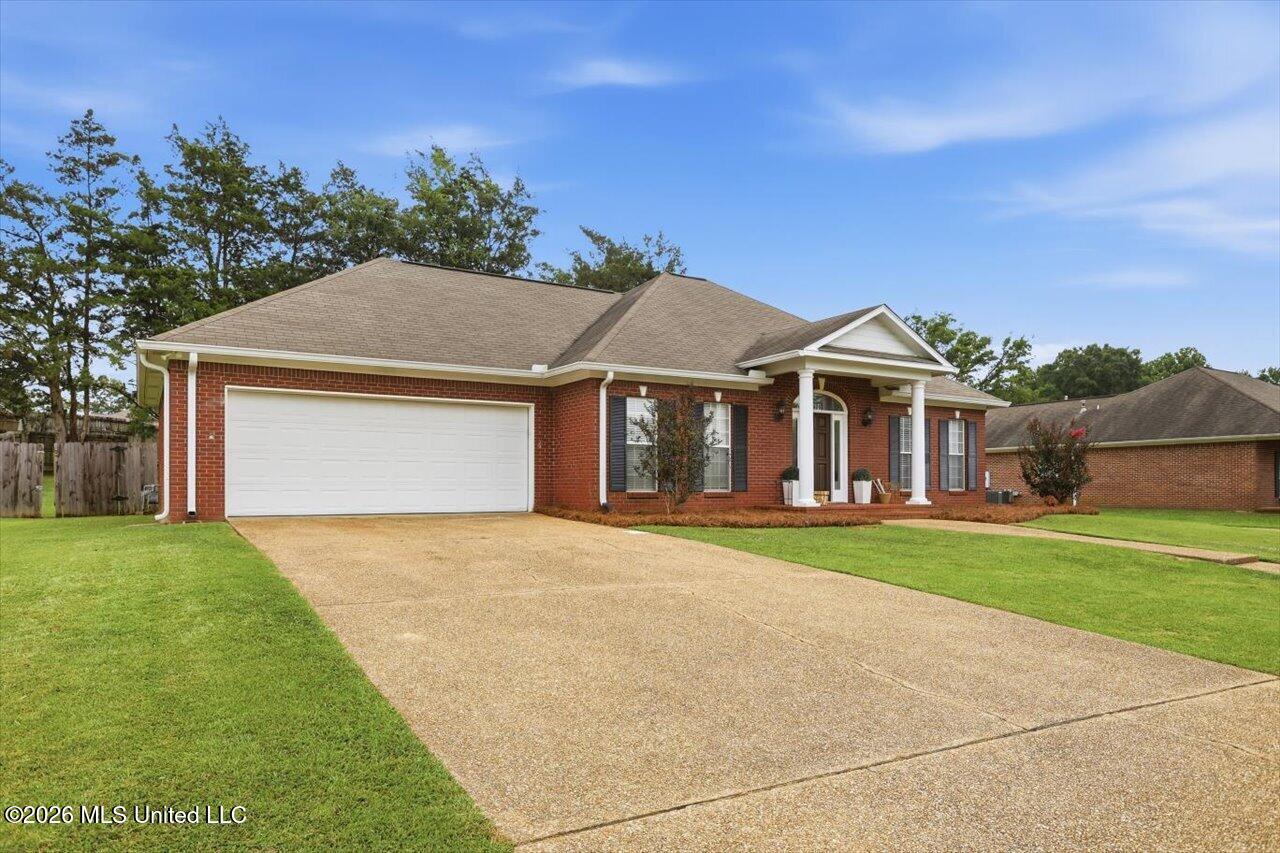 406 Pecan Circle Brandon, MS 39042 - Photo 3 of 27 03-406 Pecan Cir _ Hometoursms.com