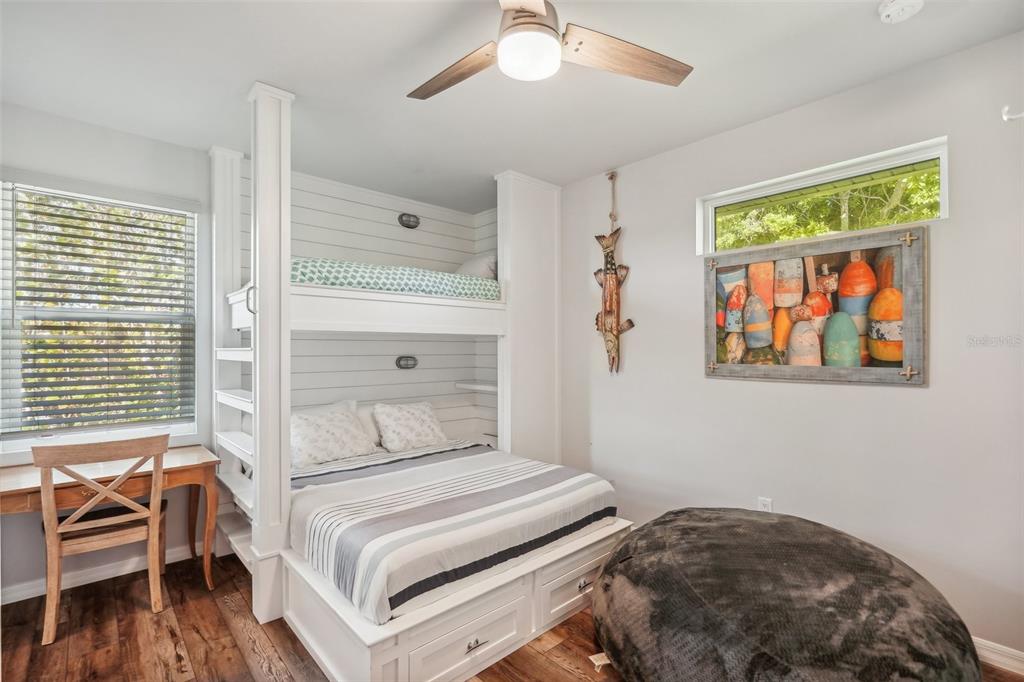 501 Channel Lane Longboat Key, FL 34228 - Photo 12 of 53