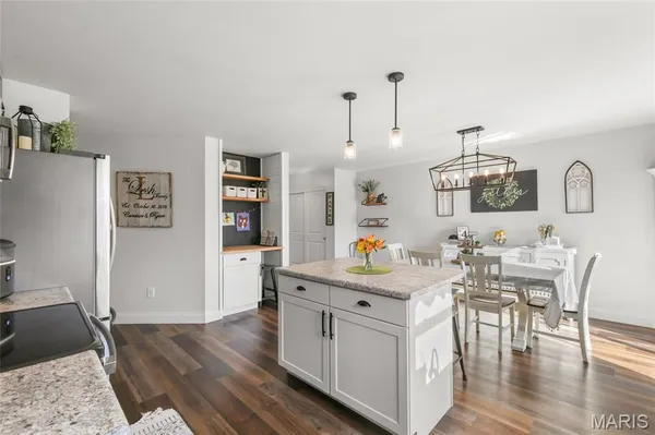 $389,900 | 8117 Obrien Drive, Cedar Hill, MO 63016