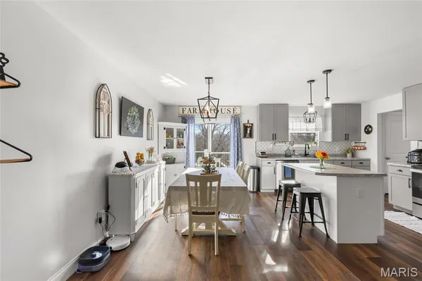 $389,900 | 8117 Obrien Drive, Cedar Hill, MO 63016