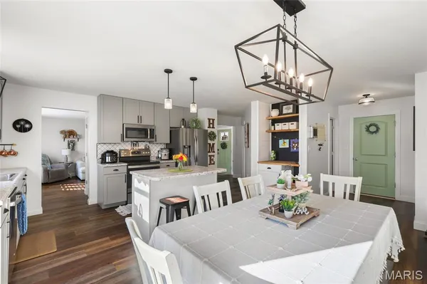 $389,900 | 8117 Obrien Drive, Cedar Hill, MO 63016