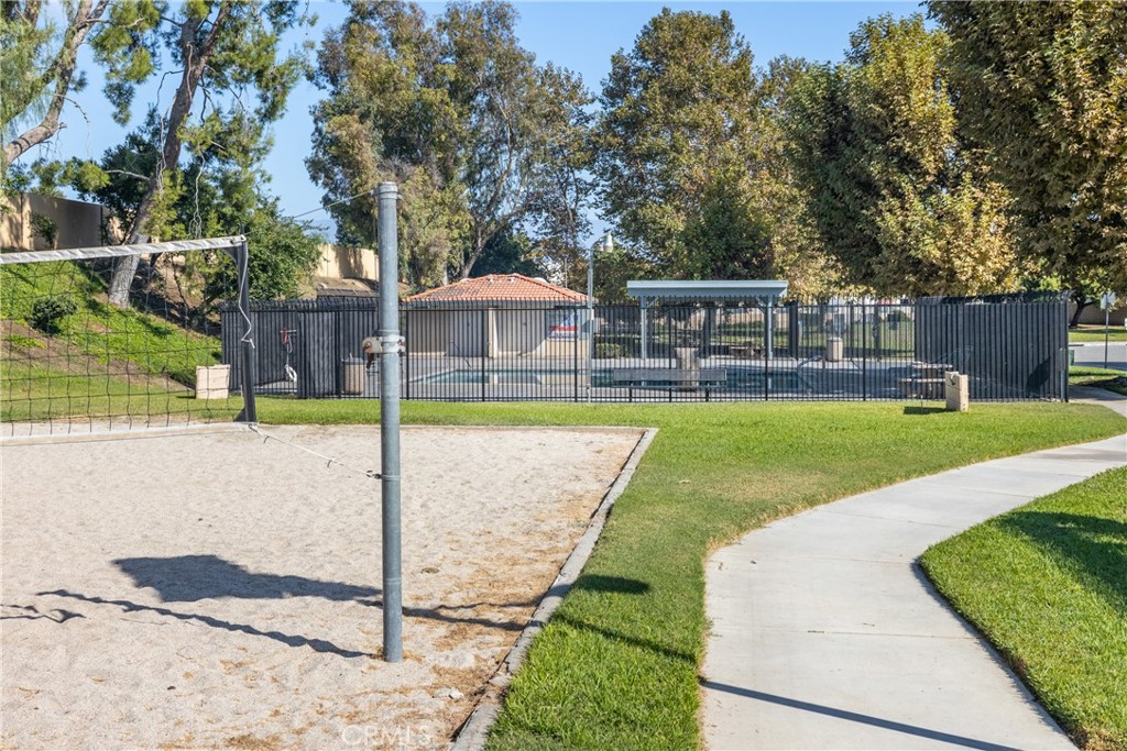 1954 Union Street Colton, CA 92324 - Photo 27 of 32 a view of a house with swimming pool