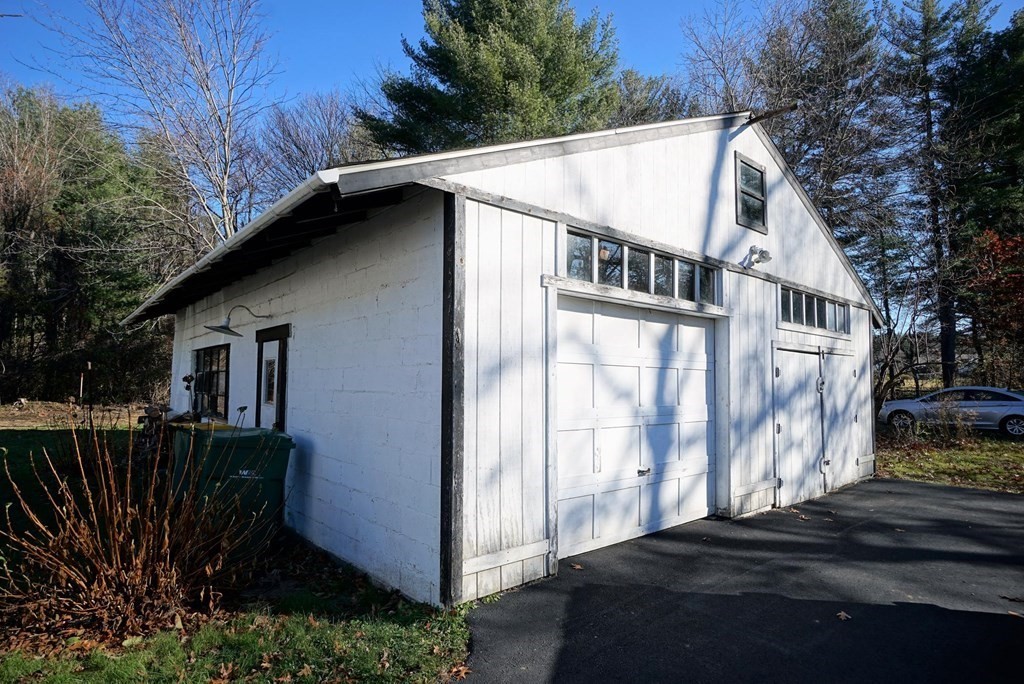 66 Gratuity Road Groton, MA 01450 - Photo 3 of 23 Gallery Image 3