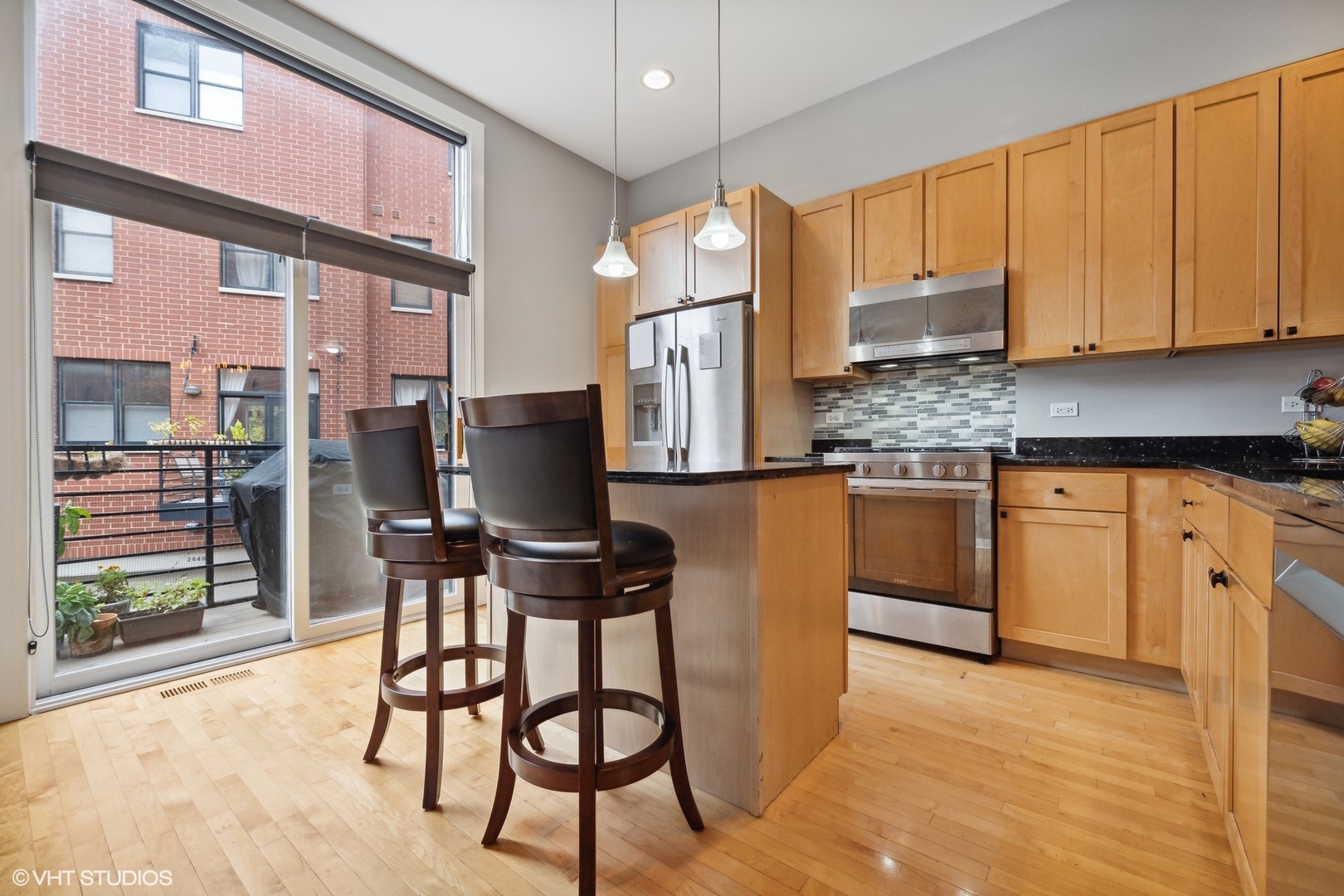 2256 West Wolfram Street Chicago, IL 60618 - Photo 11 of 25