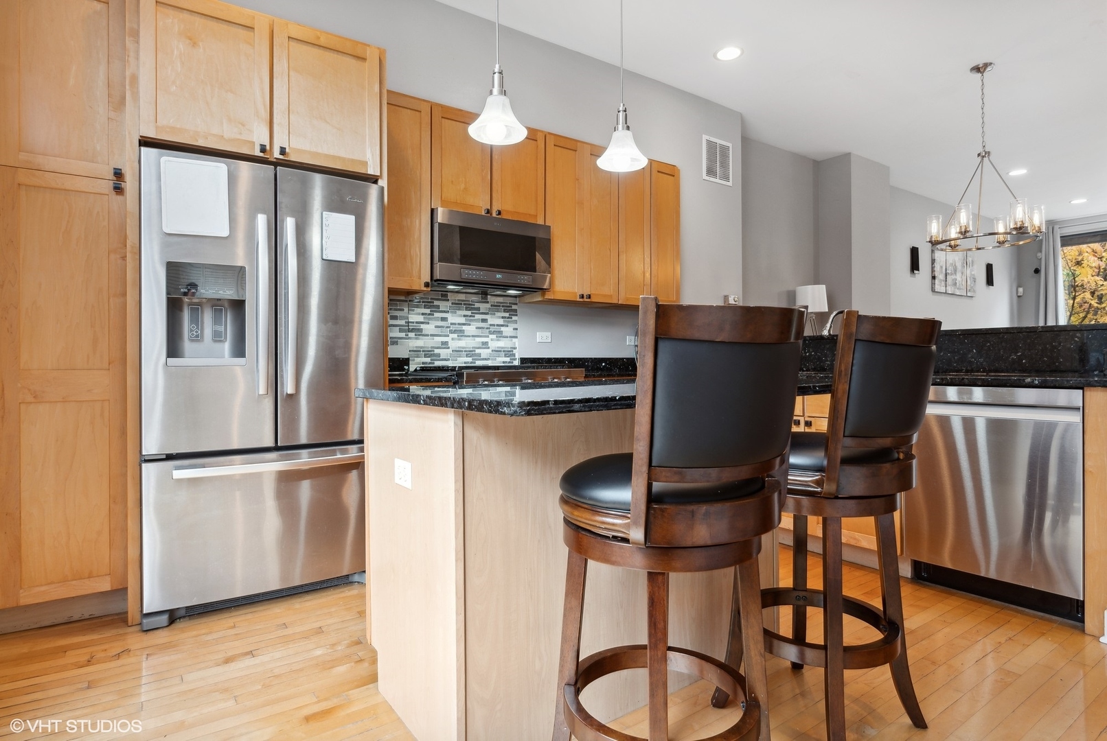 2256 West Wolfram Street Chicago, IL 60618 - Photo 13 of 25