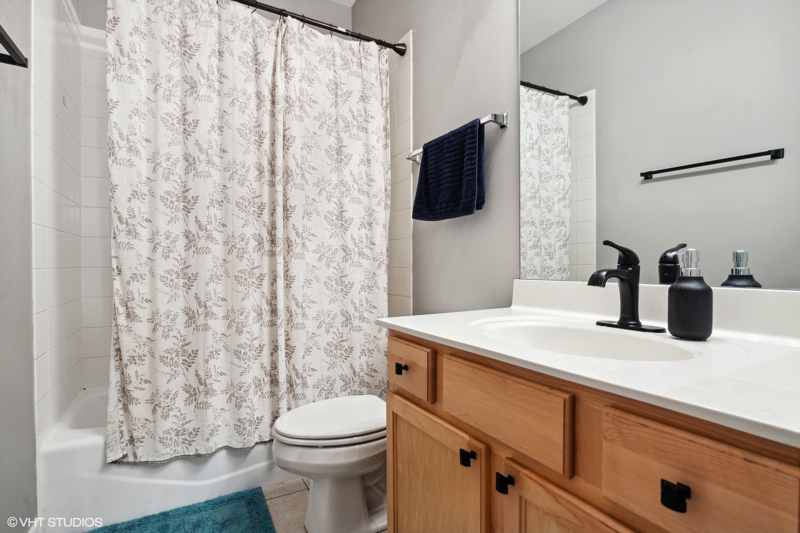 2256 West Wolfram Street Chicago, IL 60618 - Photo 19 of 25