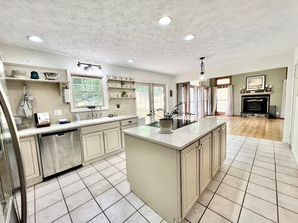 4860 Fudges Creek Road Milton, WV 25541 - Photo 8 of 25 Gallery Image 8