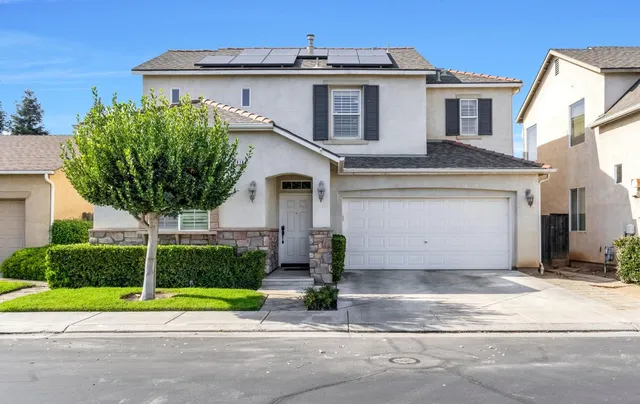 $420,000 | 1916 North Tuscany Lane, Clovis, CA 93619