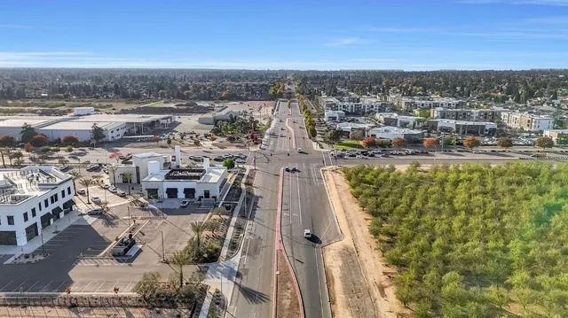 $420,000 | 1916 North Tuscany Lane, Clovis, CA 93619