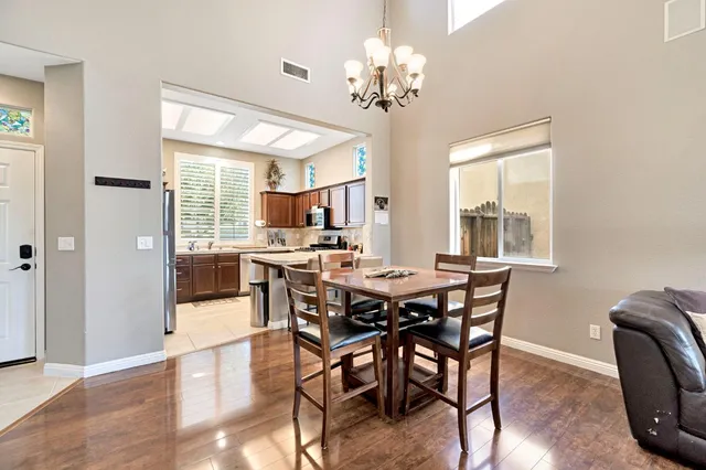 $420,000 | 1916 North Tuscany Lane, Clovis, CA 93619