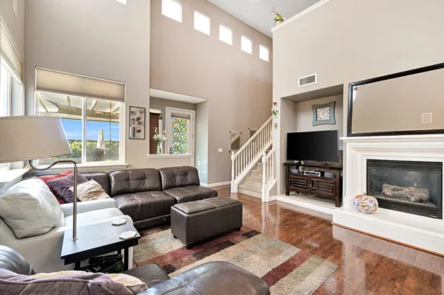 $420,000 | 1916 North Tuscany Lane, Clovis, CA 93619