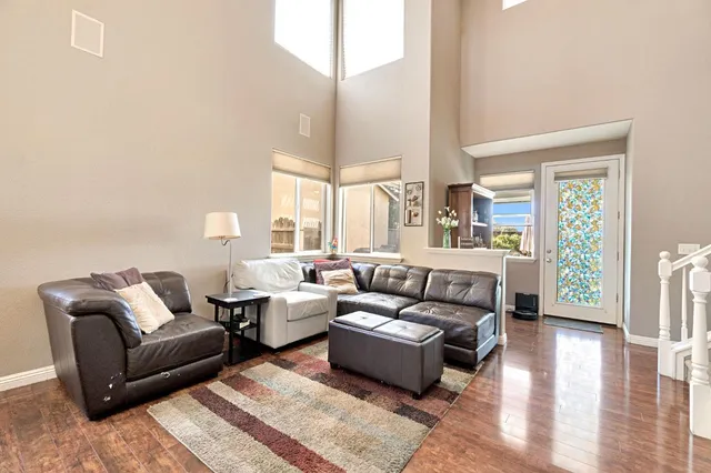 $420,000 | 1916 North Tuscany Lane, Clovis, CA 93619