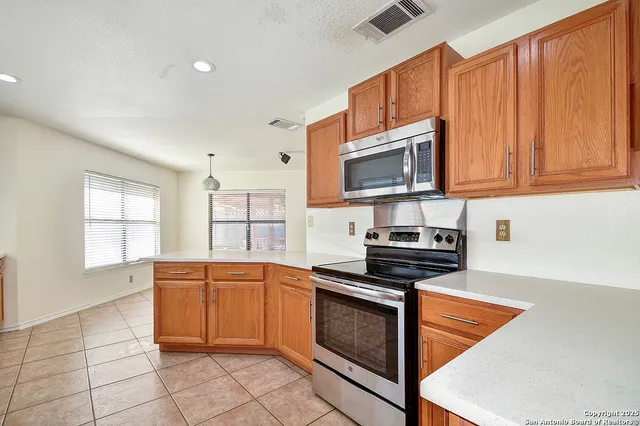 $390,000 | 14307 Cougar, San Antonio, TX 78230